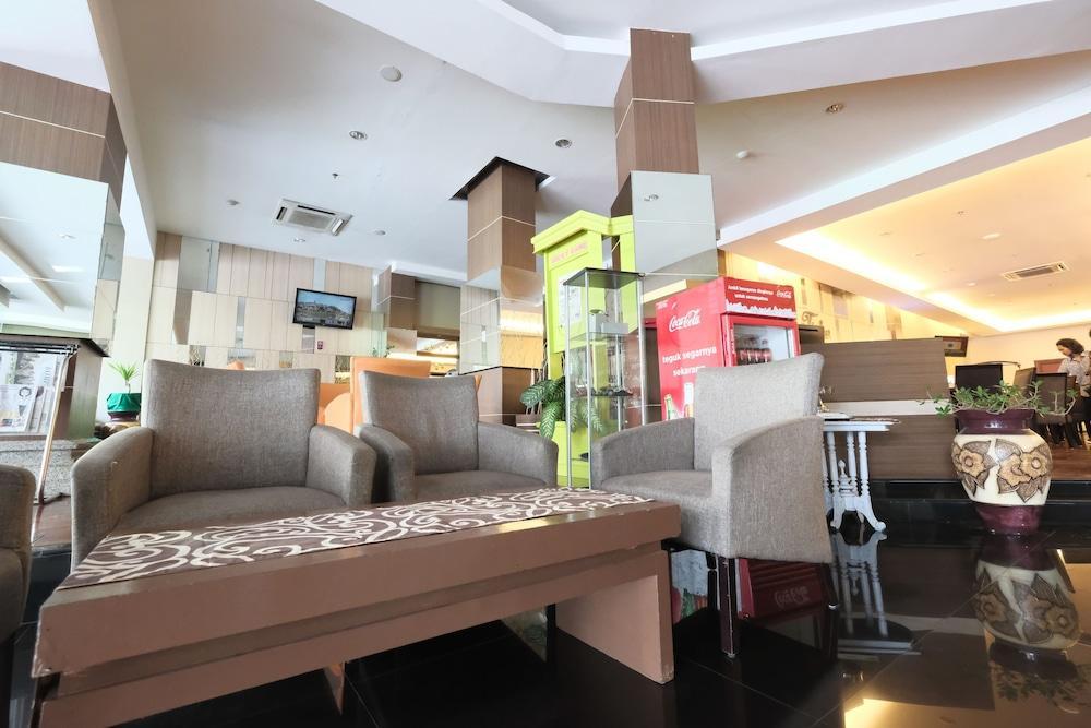 Tjokro Hotel Klaten Exteriér fotografie
